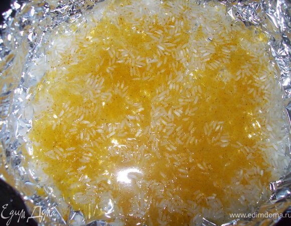 добавляем соль (не много) и карри (1\2 ч. л.)