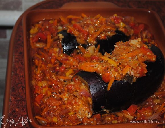 сверху тоже немного присыпаем овощами.