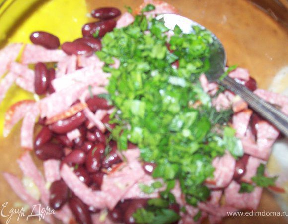 добавляем рубленную зеплень....рекомендую тут использовать именно петрушку.)