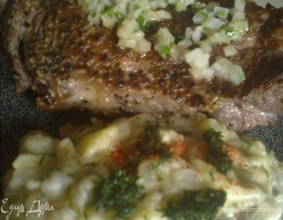 тушить кабачки до готовности, вместо помешивания потряхивая сковороду. следить чтобы кабачки не стали слишком мягкими! перед подачей посыпать оставшимся укропом и подкрасить паприкой. подавать к мясу жаренному большим куском, например таким http://www.edimdoma.ru/recipes/27929. ПРИЯТНОГО АППЕТИТА!