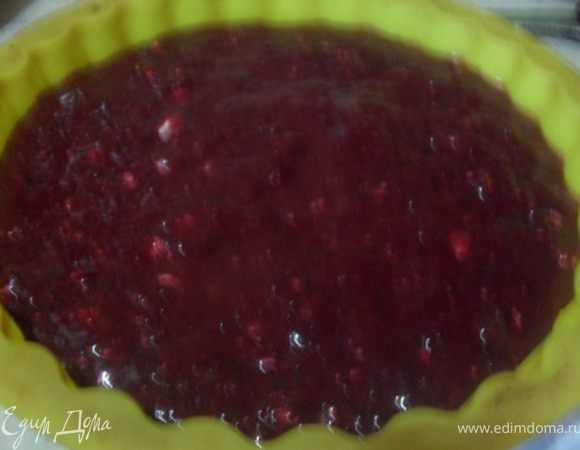 Выложить тесто в смазанную маслом форму.Выпекать при 170*С 45-55 минут.