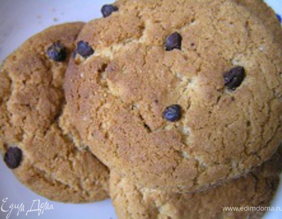 Для основы я взяла овсяное печенье с кусочками шоколада.