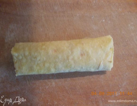 чтобы по приличнее выглядело я неровные края обрезала.
Приятного аппетита! 