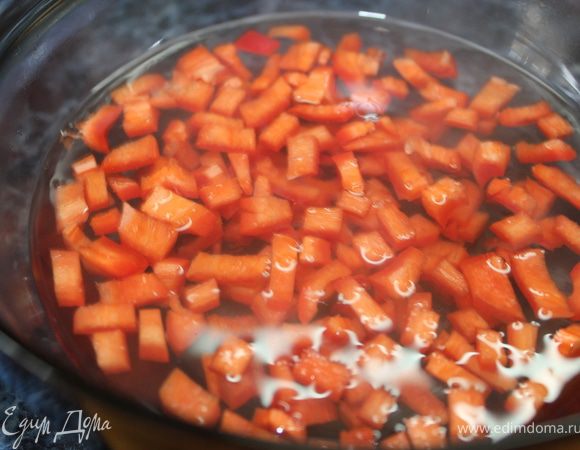 ...обдаем кипятком...