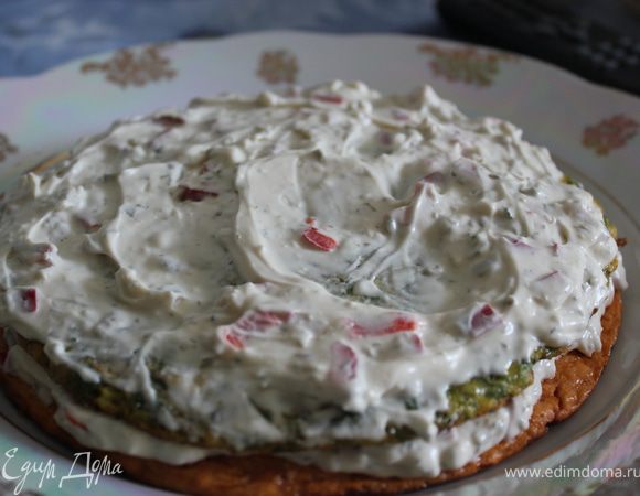 ...и на него оставшийся крем...