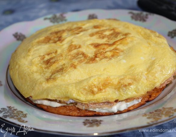 Завершаем сборку основным желтым омлетом.