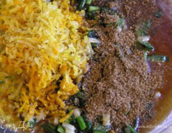 добавить соевый соус, мед, чили, тмин и кориандр.
