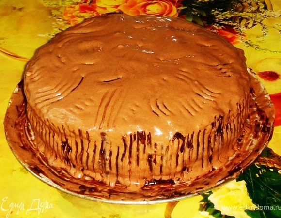 Сделайте разводы зубьями вилки и поставьте снова в холодильник.
