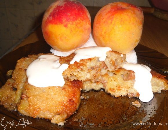 Обжарить грибы с луком, посолить.Сформовать зразы , положив внутрь грибную начинку.
Обвалять в сухарях и обжарить на раст. масле.