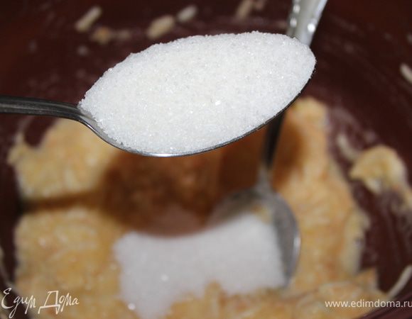 ...4 ст.л сахара...