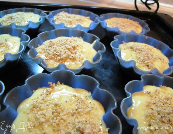 посыпаем орехом