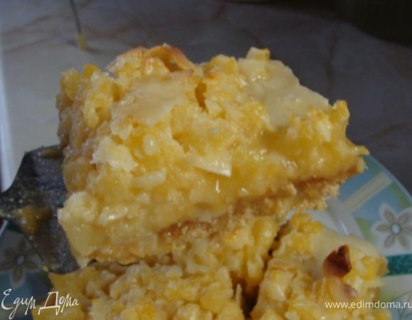 Подавать ананасово-кокосовые брусочки холодными или комнатной температуры.
Приятного аппетита!