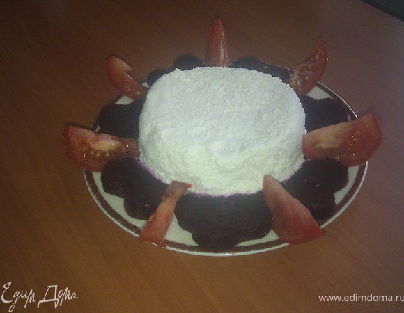 ...и на лопатке перенести его на свёклу.