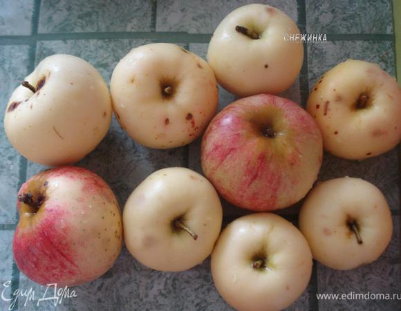 Так как яблоки у меня были небольшие, взяла столько.