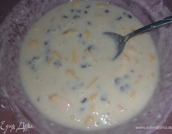 Всыпать изюм