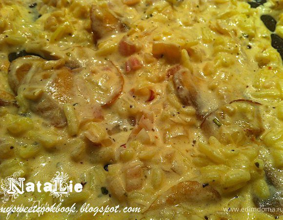 Накрыть крышкой и тушить еще несколько минут. При необходимости добавить специи.