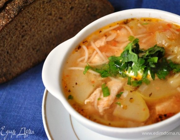 Подавайте со сметаной и свежей зеленью.
