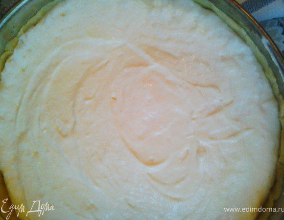 Выложить в форму, разровнять.