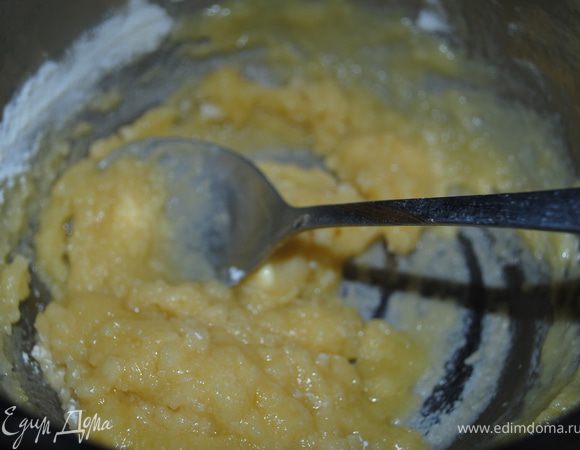 масло распустить и добавить муку