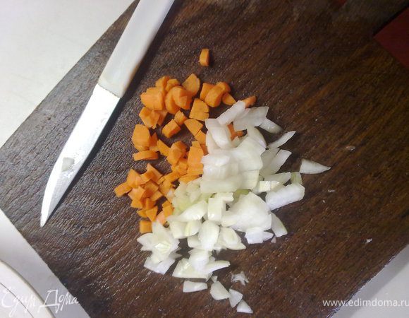 Тоже сделать с 1 морковкой и 1 луком