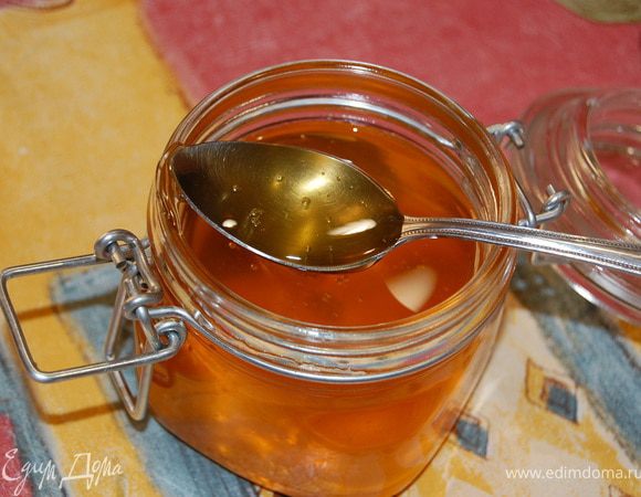 Мед растопить...