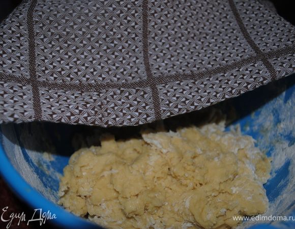 накрыть полотенцем и дать постоять 40 минут.