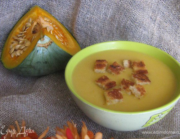 При подаче добавить сливки.Подавать горячим или тёплым.По желанию можно добавить в суп чесночные сухарики.Приятного аппетита!