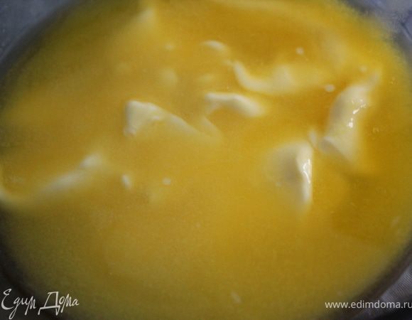 Растопить масло в СВЧ при полной мощности 40 секунд.