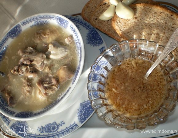 ***Хаш положено есть обязательно в горячем
виде, а во время длинных тостов он
остывает!!!!!
*После бурного вчерашнего застолья утром
снимает похмельный синдром!!!
*Настоящий тренированный едок может, осилить до трех тарелок хаша!!!!
*Человеку который поел хаш ,никакая работа не страшна!!!!
*Наверное, по этому был придуман каким-то гениальным поваром, этот хаш, чтобы у людей, занимающимся физическим трудом, было больше сил!!!
