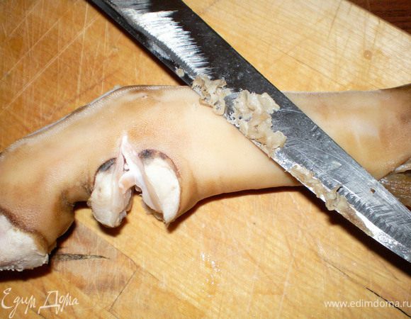 Заново чисто скоблят