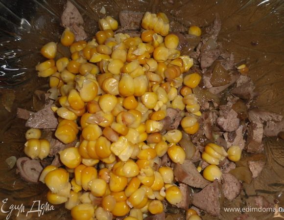 Добавляем кукурузу