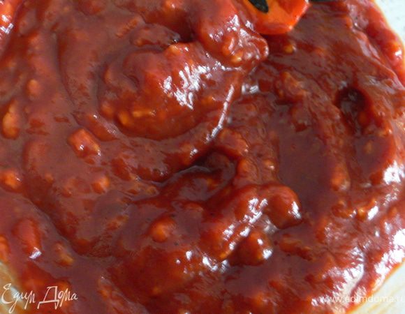 Смешать кетчуп,мёд,чеснок и соль