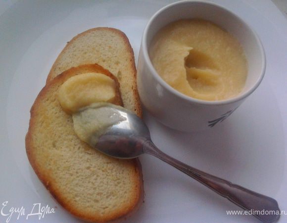 Добавить маскарпоне и тщательно перемешать. Разлить по чашечкам и убрать в холодильник. Можно подавать и горячим, но мне больше по вкусу холодный. Этот соус можно пригоовить в большом количестве и держать в холодильнике неделю.