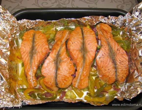 Потом достать , снять фольгу и вернуть обратно в духовку на 5 минут при режиме гриль.