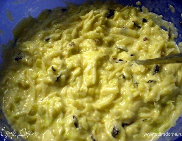 Добавить базилик,поперчить,посолить.