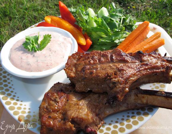 Подавать с зеленью,овощами, соусом для мяса и с Chianti Classico. Приятного аппетита!