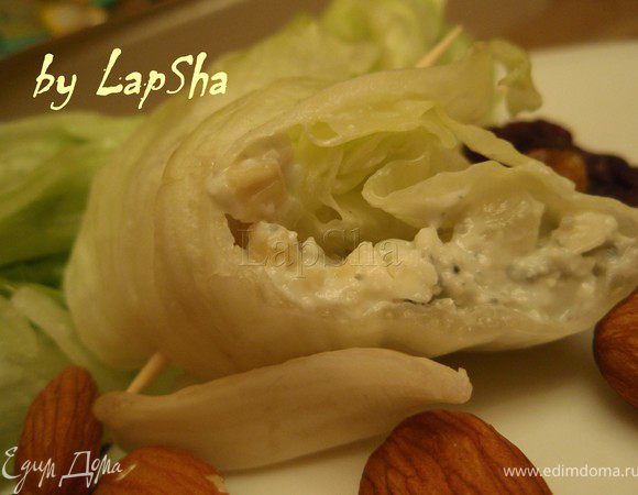 Я подавала с горстью миндаля и изюма. Получается ну очень интересная и экзотическая закуска, ваши гости точно не останутся равнодушными!