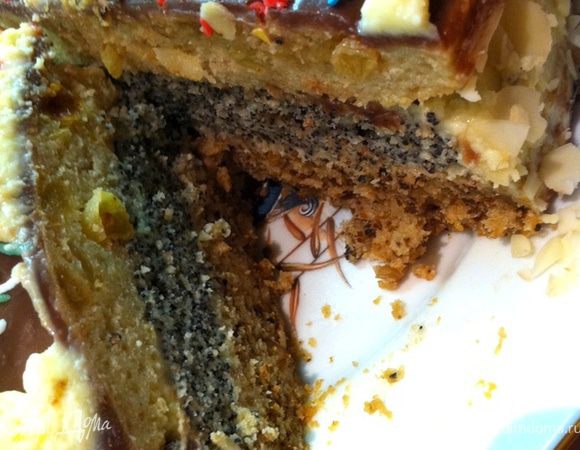 Глазурь:
1 плитка молочного шоколада 
50 гр сливочного масла
3 ст.л молока

Растопить шоколад в кастрюльке, добавить молоко и масло, растопить все на медленнном огне и перемешать.

Залить торт и убрать в холодильник. Дать напитаться часов 12! 