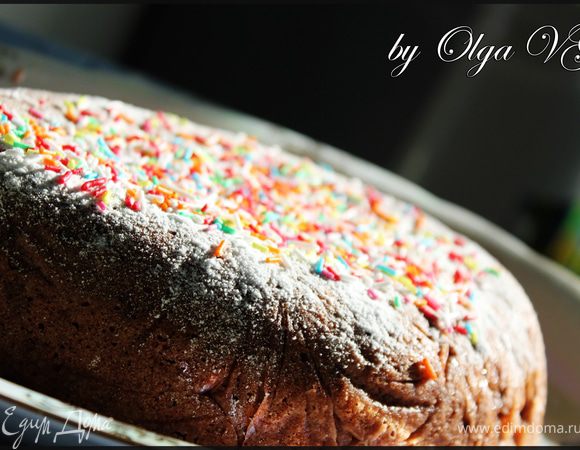 Далее фантазируем на счет украшения, я решила посыпать сахарной пудрой и бисеренками, которые обожают мои детки.) Наливаю чаек и прошу к столу) Приятного чаепития!!!***)