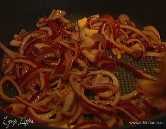 Влить вино и дать ему выпариться.