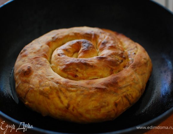 Все фулто готово! Переложите его с формы на блюдо, застеленное бумажным полотенцем,для впитывания излишка масла.Сверху накройте полотенчиком,до полного остывания.Тогда,корочка фулто будет мягкой.
Приятного аппетита!