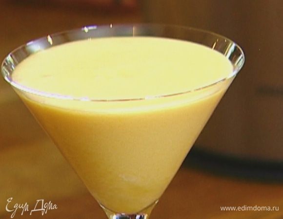 Все порезать крупными кусками и пропустить через соковыжималку.