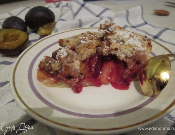 Ставим пирог в предварительно разогретую духовку 200* на 40 минут   (по рецепту), у меня стоял ровно 1час. Готовый пирог посыпаем корицей и сахарной пудрой. Приятного аппетита!
  