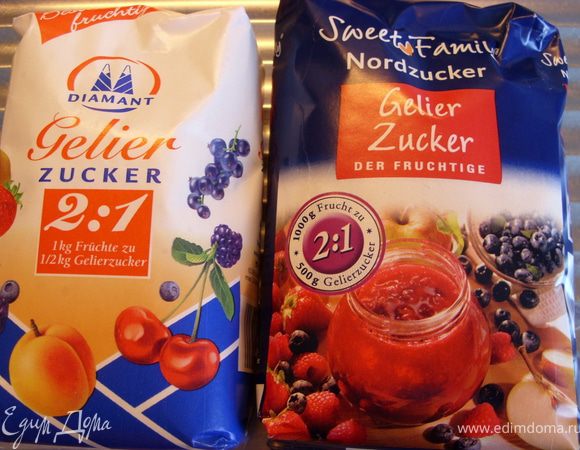 Засыпать Фрукты-ягоды желе-сахаром, перемешать и оставить на 4 часа