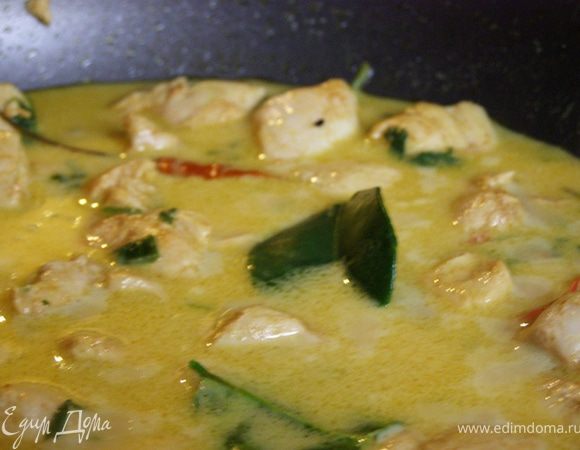 Вот и готово! Когда я положила мужу миску риса с курицей, он сказал: «Ммм, пахнет Таиландом!».