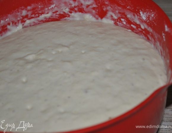 После того, как тесто подошло, больше его не перемешивать и не беспокоить!!!