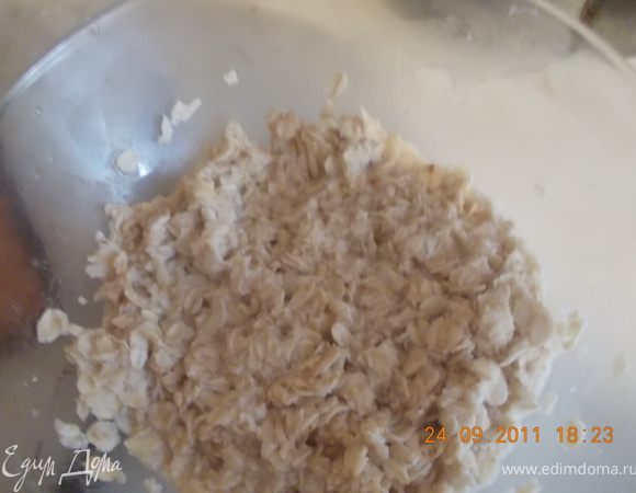 запариваем геркулес, так чтобы не жидкая кашка получилась