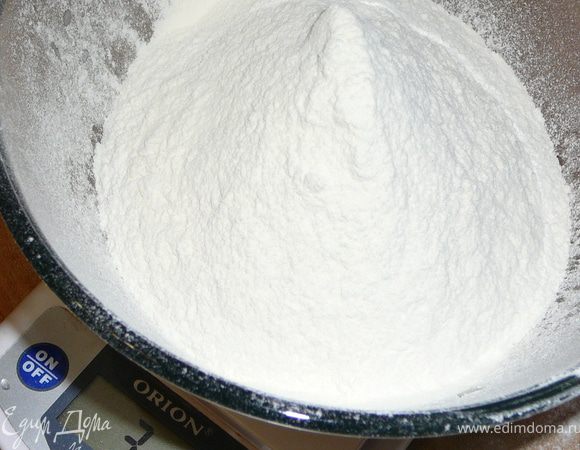 Муку просеять.