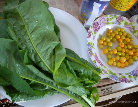 Шпинат промыть порезать, 