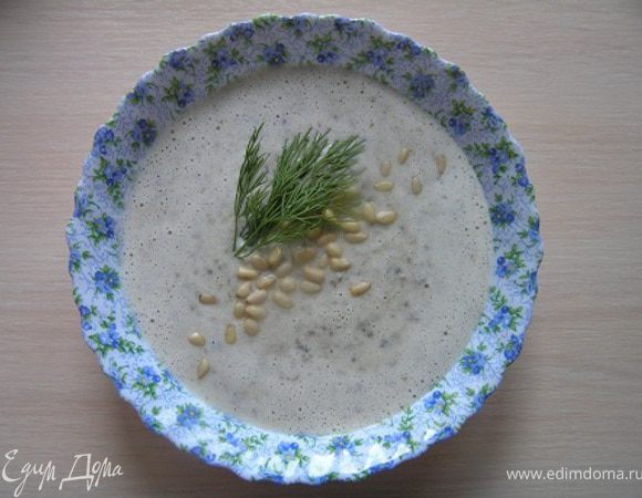 К сожалению, еще не могу воспользоваться своей духовкой, поэтому нет фото. А для Вас пишу рецепт чесночных гренок. Для этого нарезать кусочками черствый хлеб. Взбить зубчик чеснока с оливковым маслом, смазать гренки и выпекать в разогретой духовке до 140*С 12-15 минут. Гренки должны стать хрустящими. Bon appetit! :)